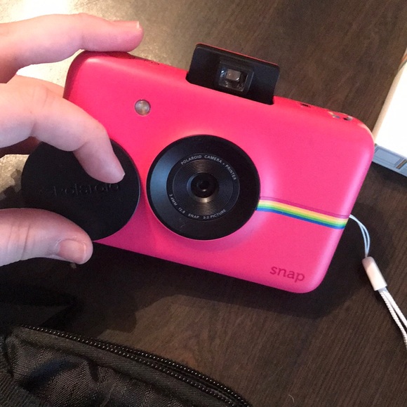 Polaroid Snap Instant Camera. Hot pink. - Picture 3 of 4